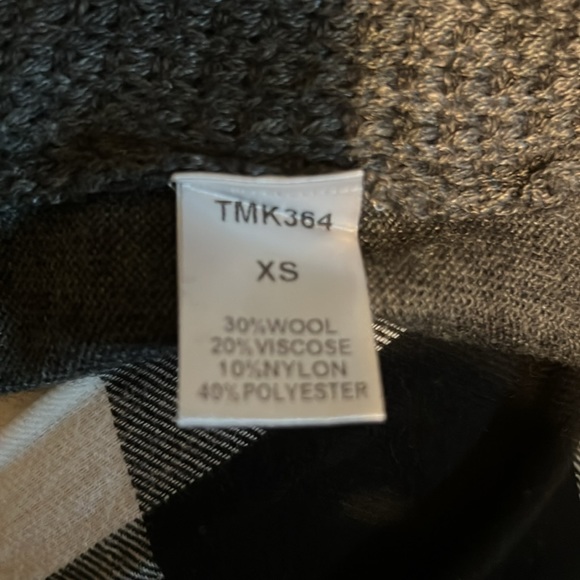 THML cowl neck sweater Size XS Two-tone gray and black - Picture 6 of 7